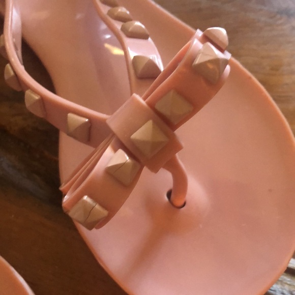 BCBG Generation pink jelly thong sandals🎀 - Picture 3 of 5